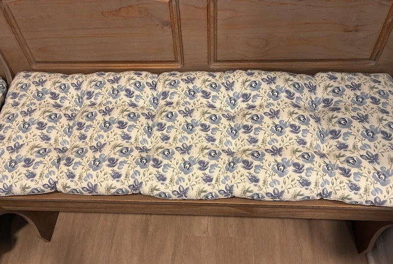 4 Piece Nook Cushions Set ties on Single cushion only