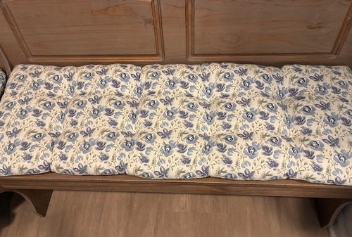 4 Piece Nook Cushions Set ties on Single cushion only