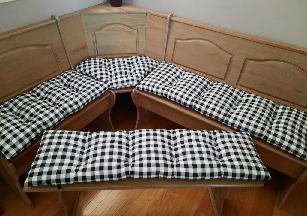 4 Piece Nook Cushions Set ties on Single cushion only