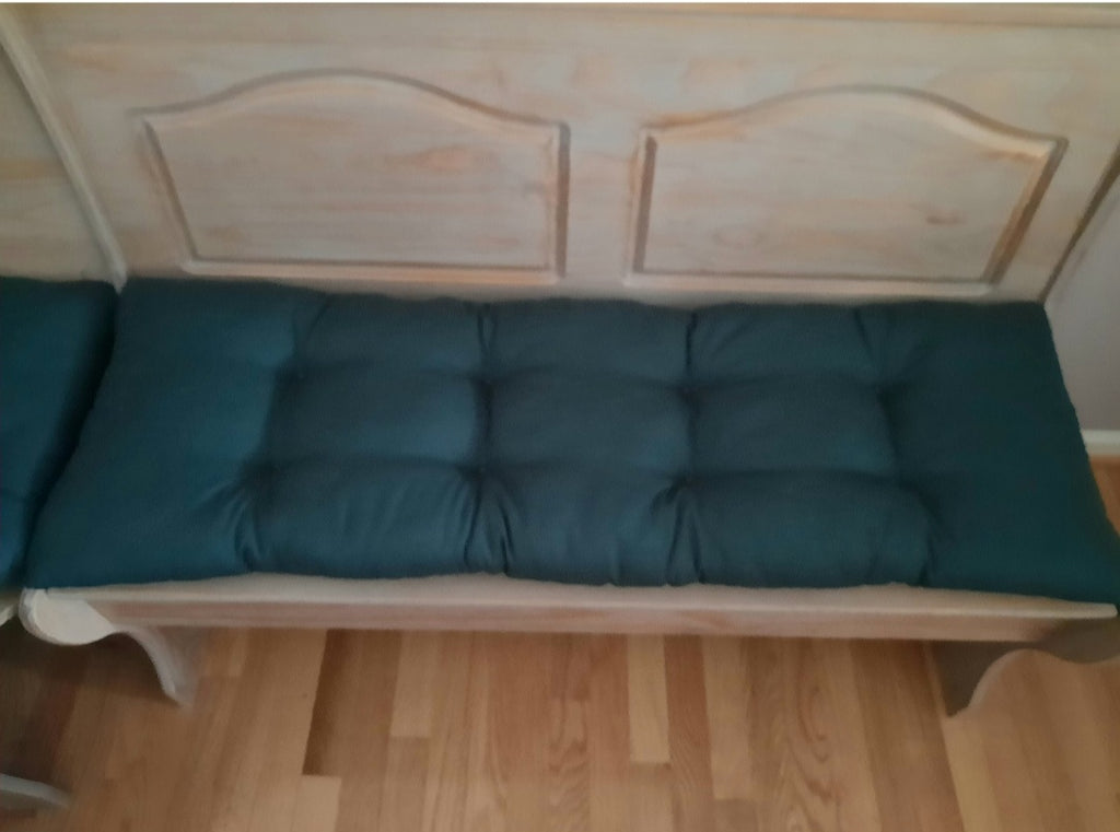 4 Piece Nook Cushions Set ties on Single cushion only